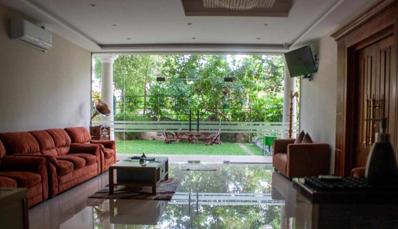 Mount Rich Rumassala Hotel Unawatuna Ngoại thất bức ảnh