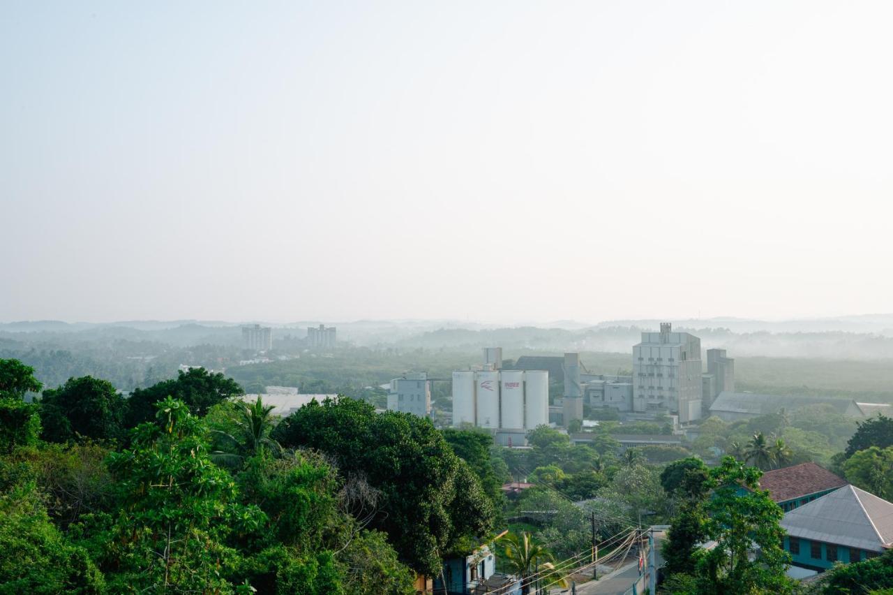 Mount Rich Rumassala Hotel Unawatuna Ngoại thất bức ảnh