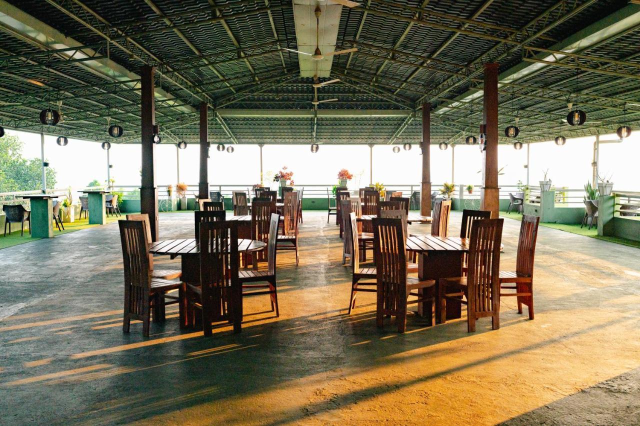Mount Rich Rumassala Hotel Unawatuna Ngoại thất bức ảnh