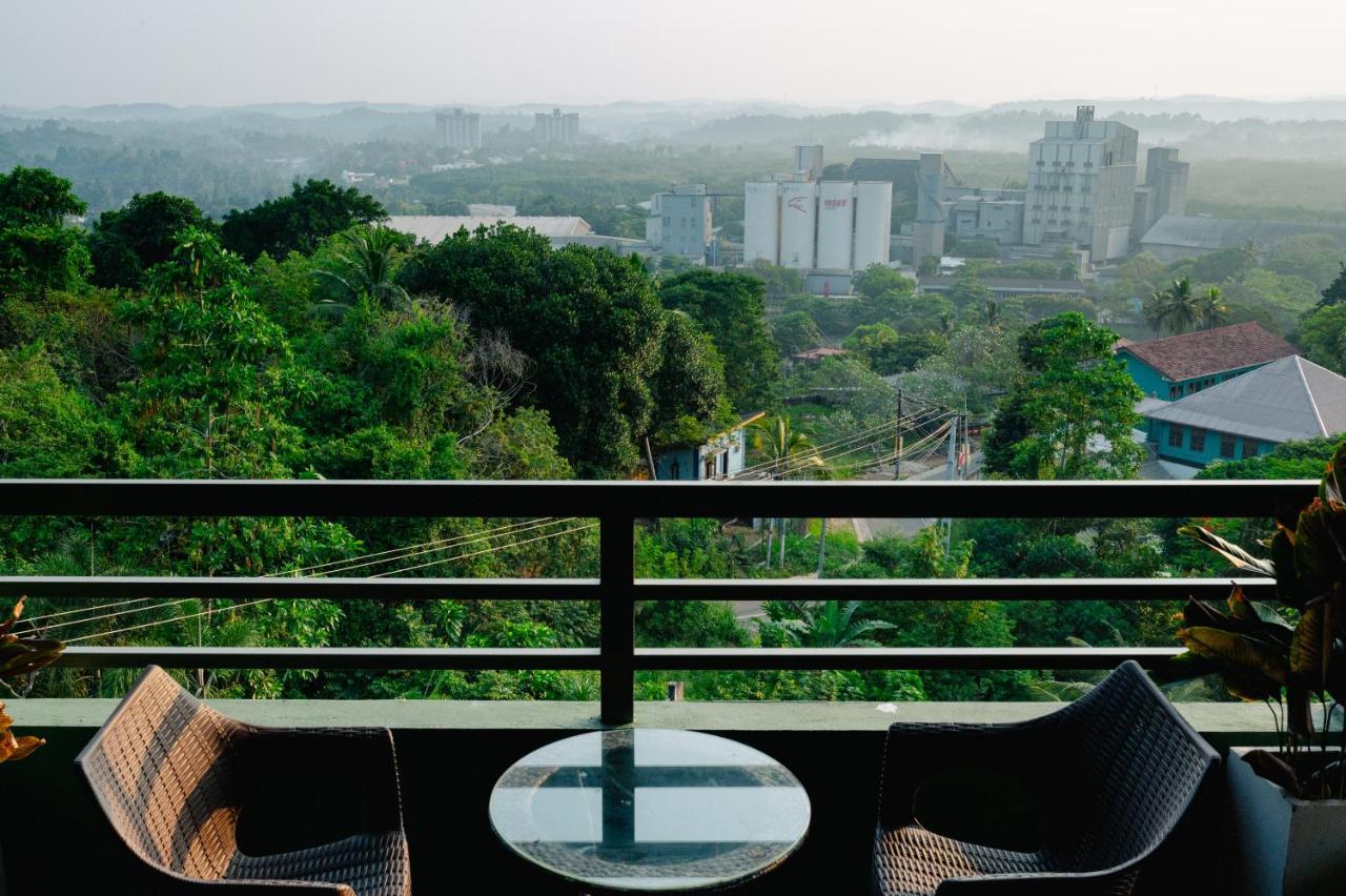 Mount Rich Rumassala Hotel Unawatuna Ngoại thất bức ảnh
