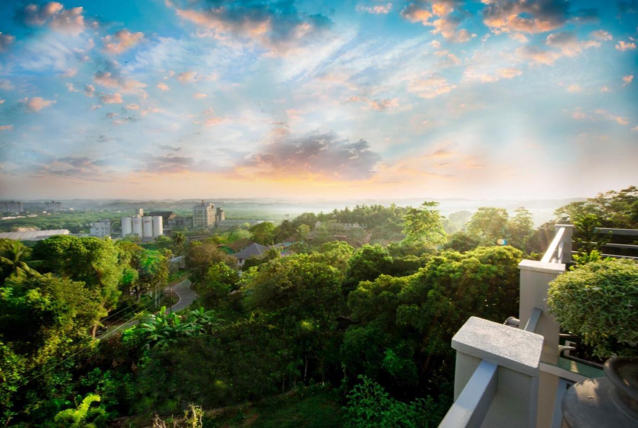 Mount Rich Rumassala Hotel Unawatuna Ngoại thất bức ảnh