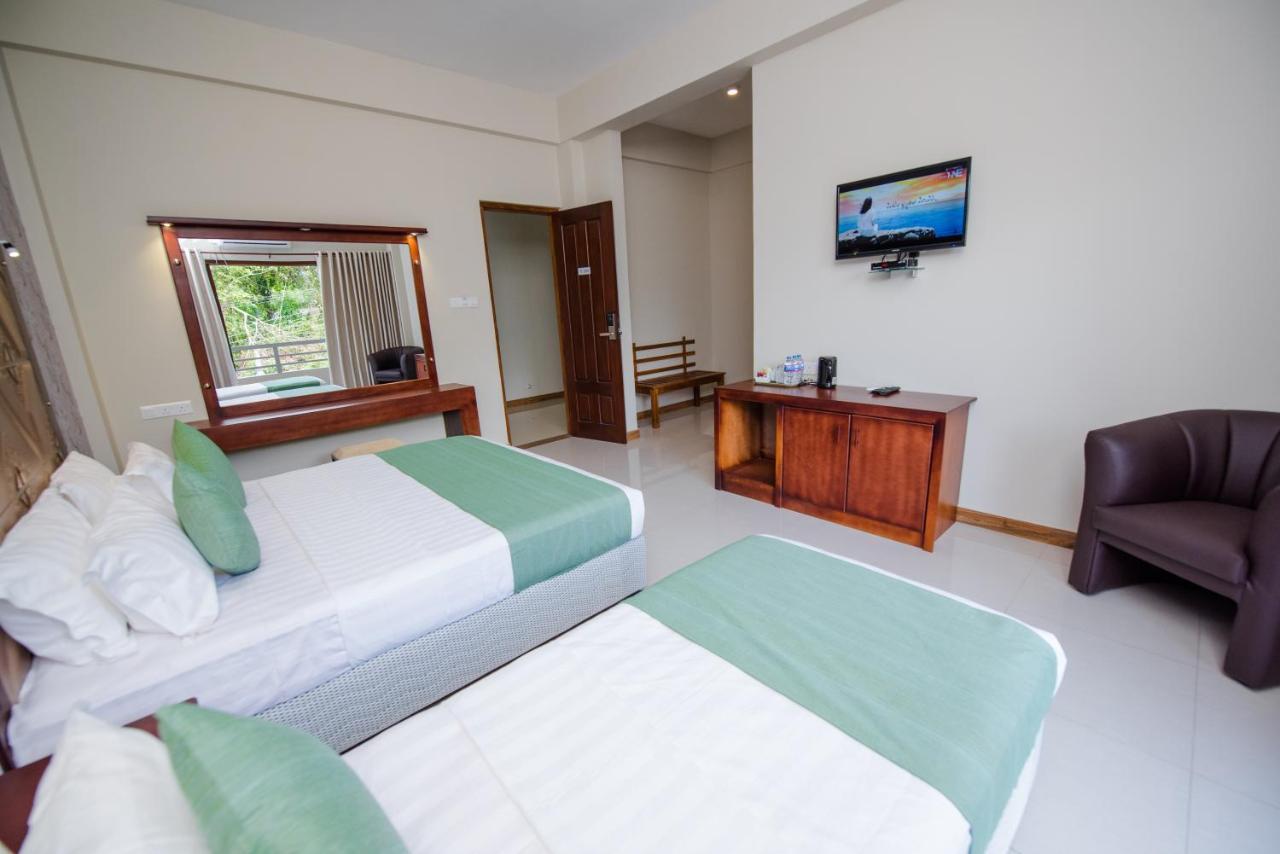 Mount Rich Rumassala Hotel Unawatuna Ngoại thất bức ảnh
