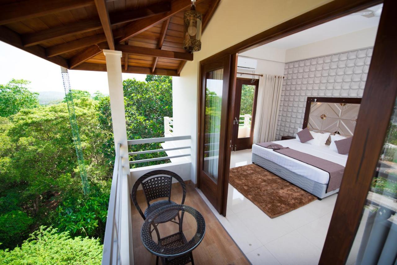 Mount Rich Rumassala Hotel Unawatuna Ngoại thất bức ảnh