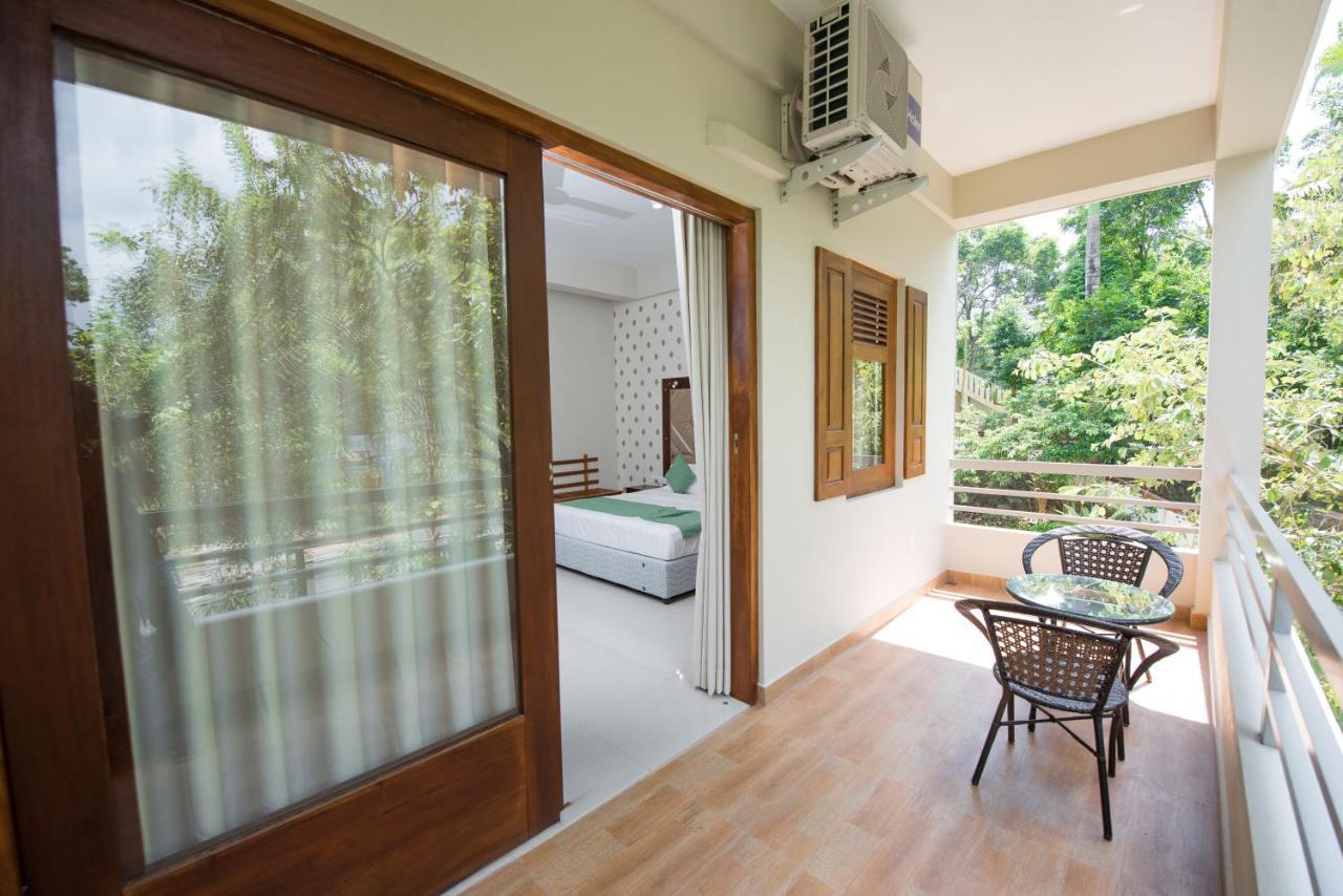 Mount Rich Rumassala Hotel Unawatuna Ngoại thất bức ảnh